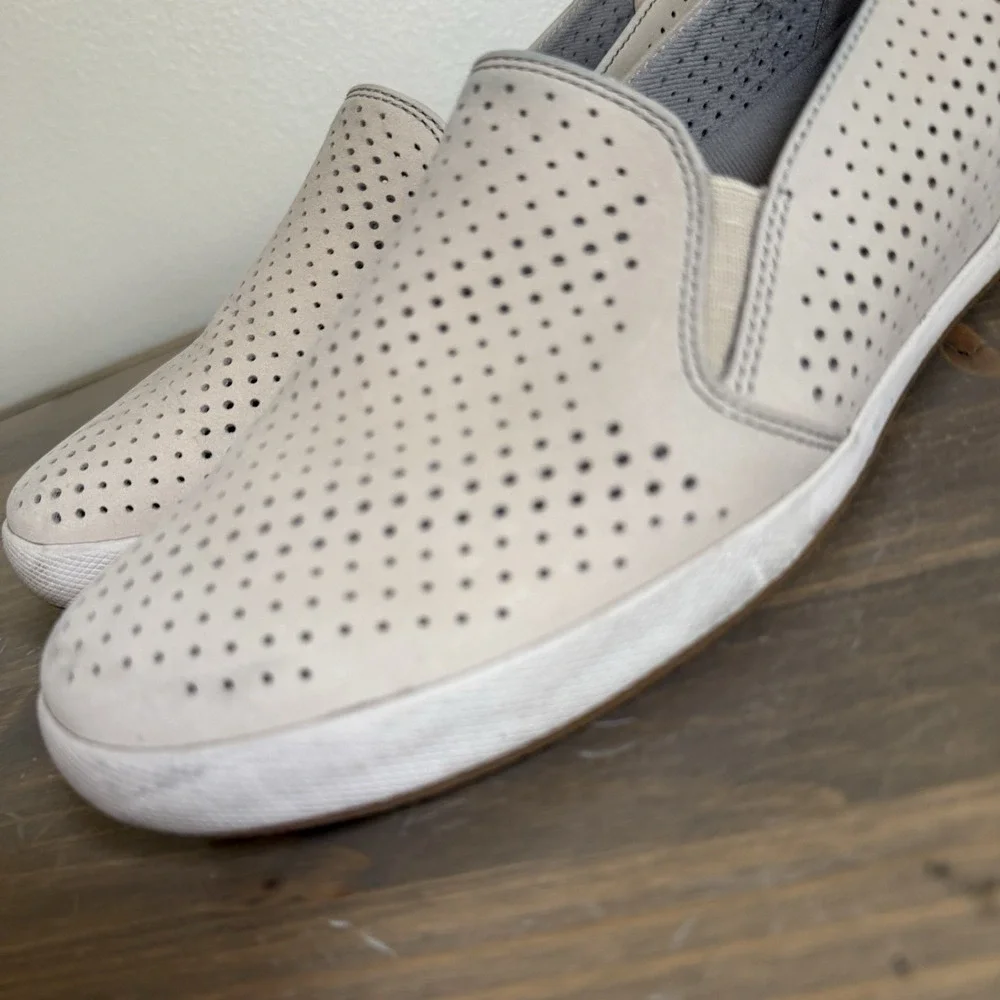 Dansko Womens 41‎ Beige Odina Perforated Leather Slip On Comfort Shoes Flats